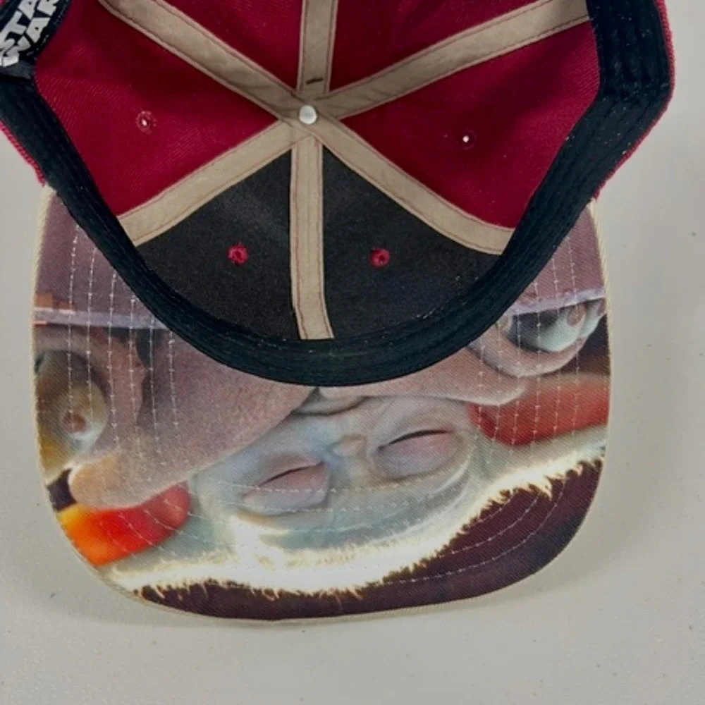 Star Wars Grogu Baby Yoda Bioworld Snapback Hat Burgundy Tan New Collectible